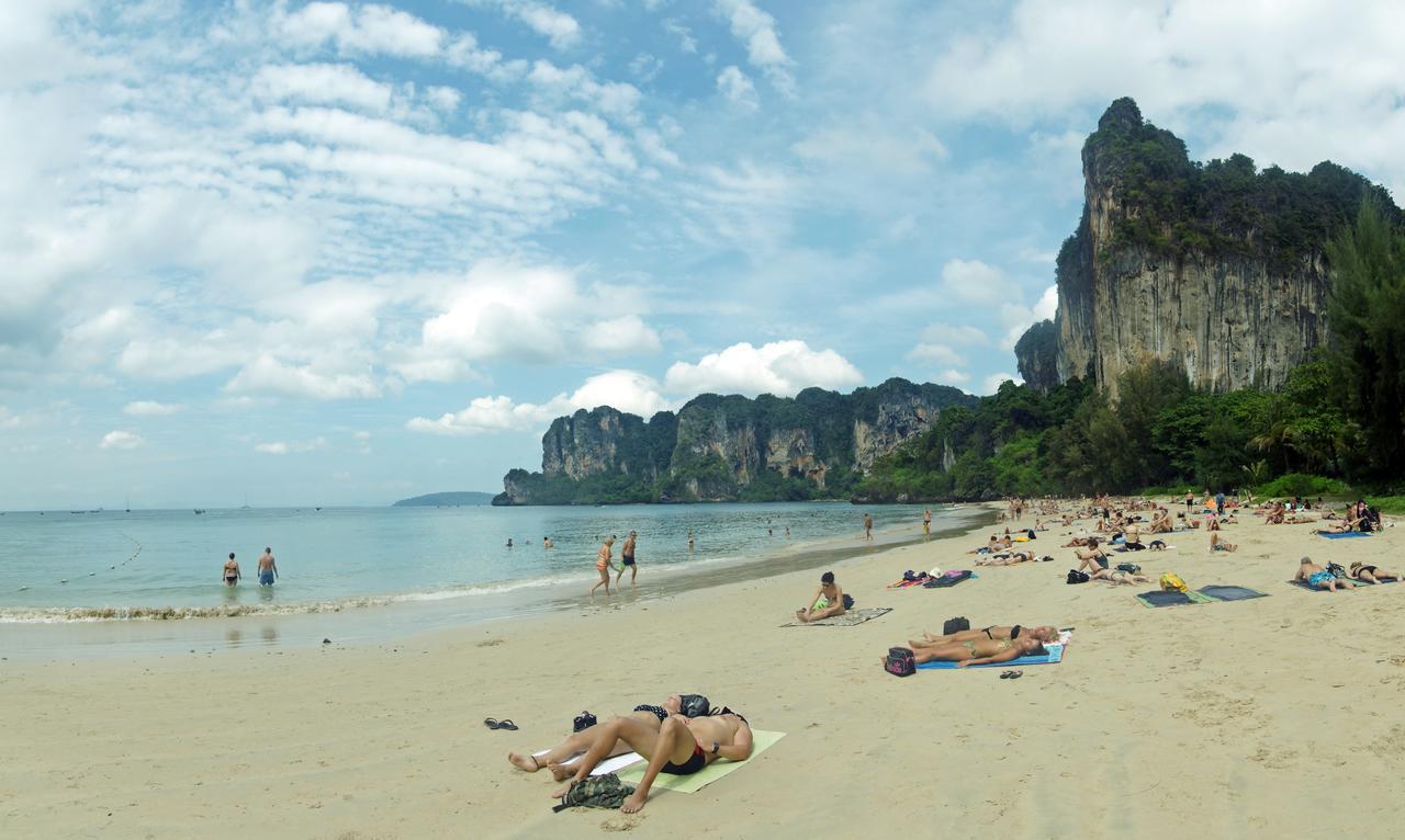 Apple A Day Resort Krabi, Ao Nang Beach - Sha Extra Plus Bagian luar foto